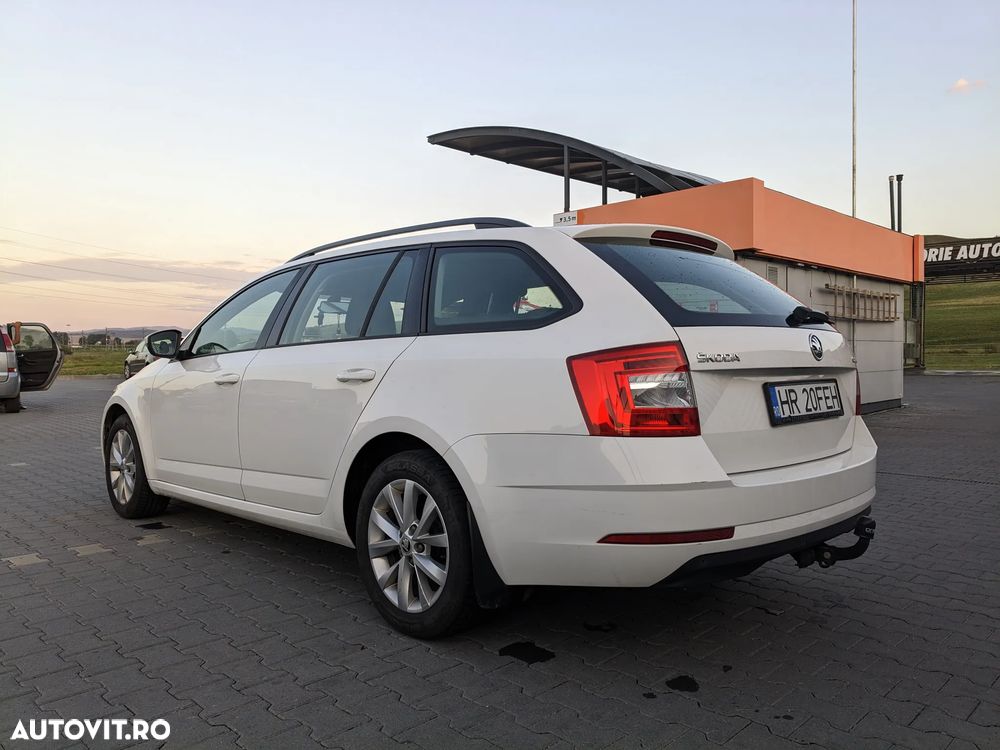 Skoda Octavia 1.6 TDI Style - 6