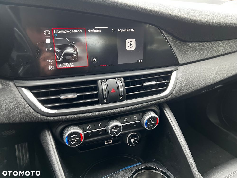 Alfa Romeo Giulia 2.0 Turbo Sprint Q4 - 6