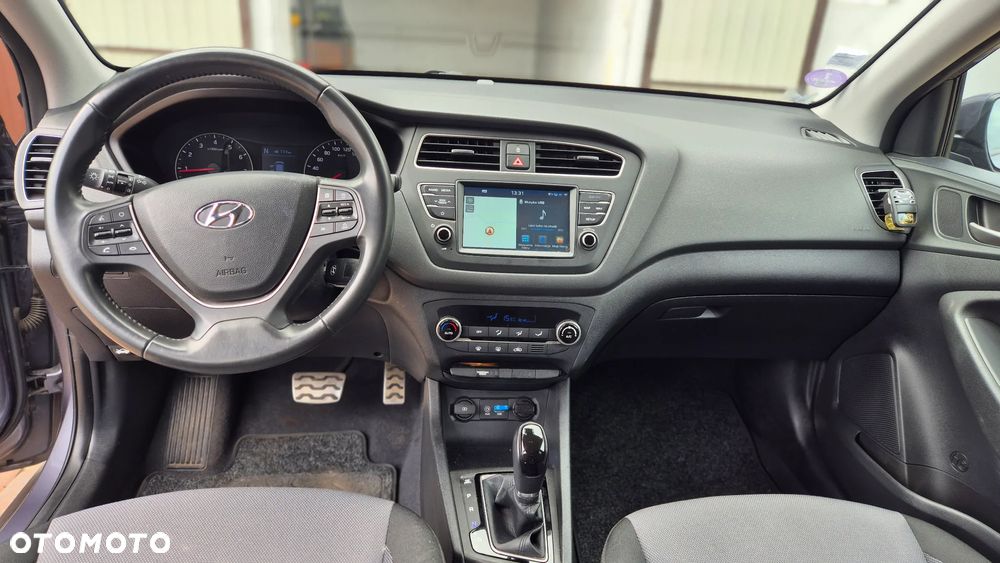 Hyundai i20 - 12