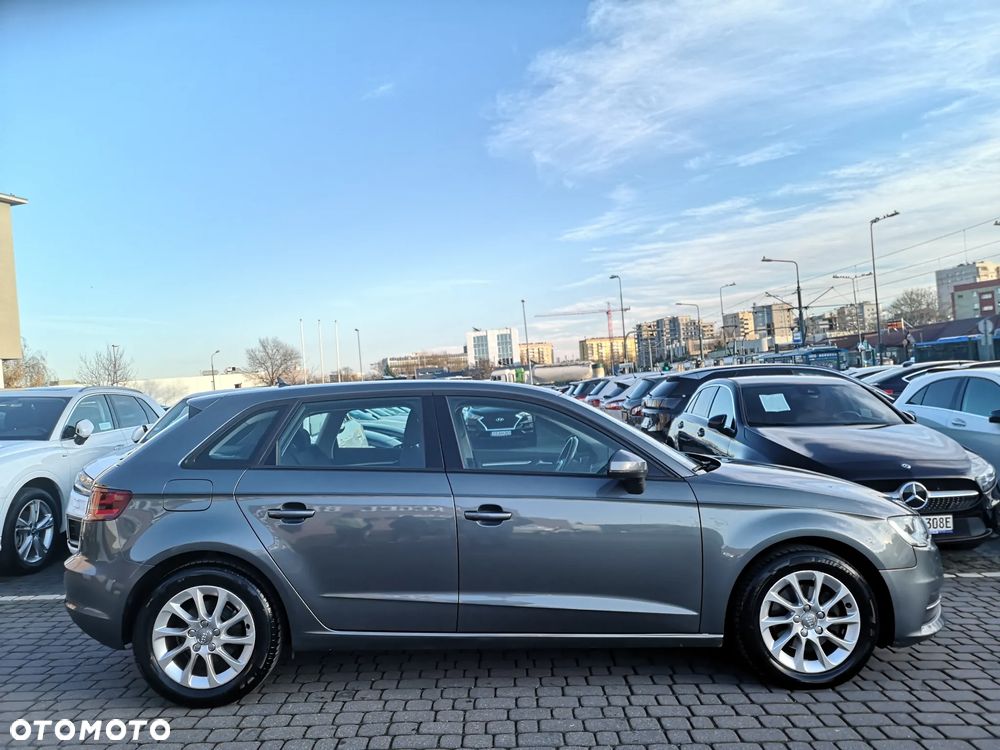 Audi A3 Sportback 1.6 TDI Ambition - 6