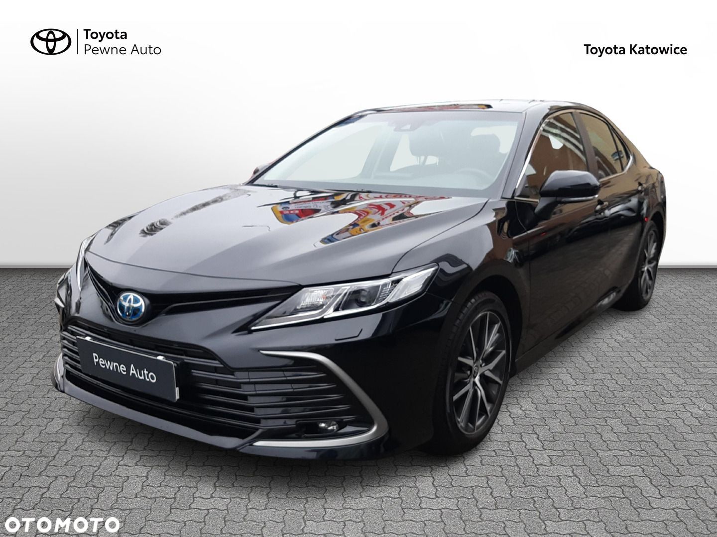 Toyota Camry - 1