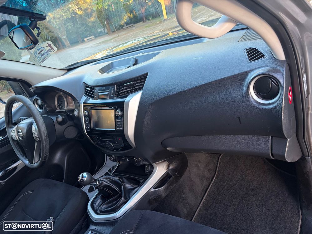 Nissan Navara 2.3 dCi CD 4WD N-Connecta Navi+Barras - 11