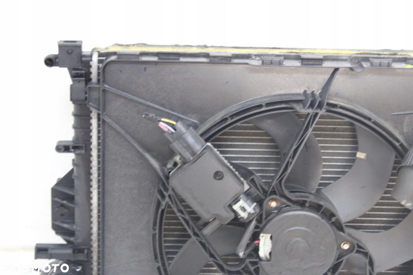 CHŁODNICE WENTYLATOR INTERCOOLER FORD S-MAX 2006R- 1.8 TDCI - 3