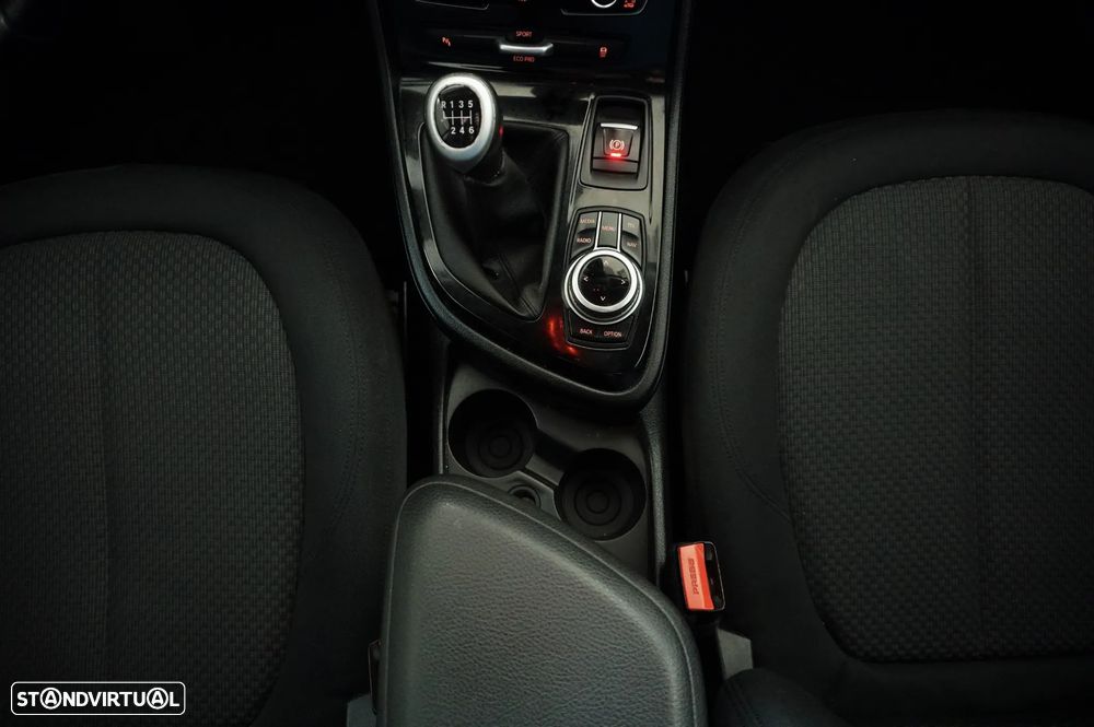 BMW 216 Gran Tourer d 7L Line Luxury - 22