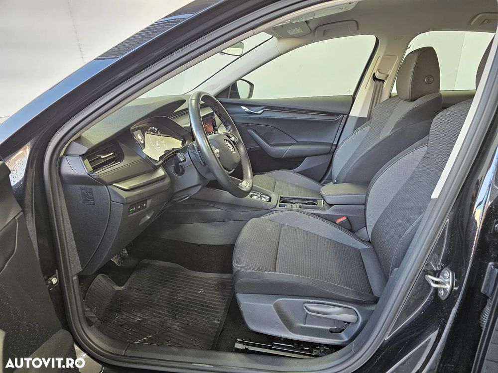 Skoda Octavia 2.0 TDI DSG Ambition - 6