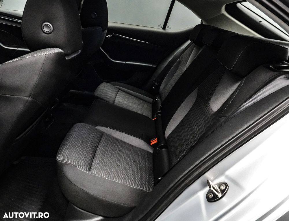Skoda Octavia 2.0 TDI Style - 15