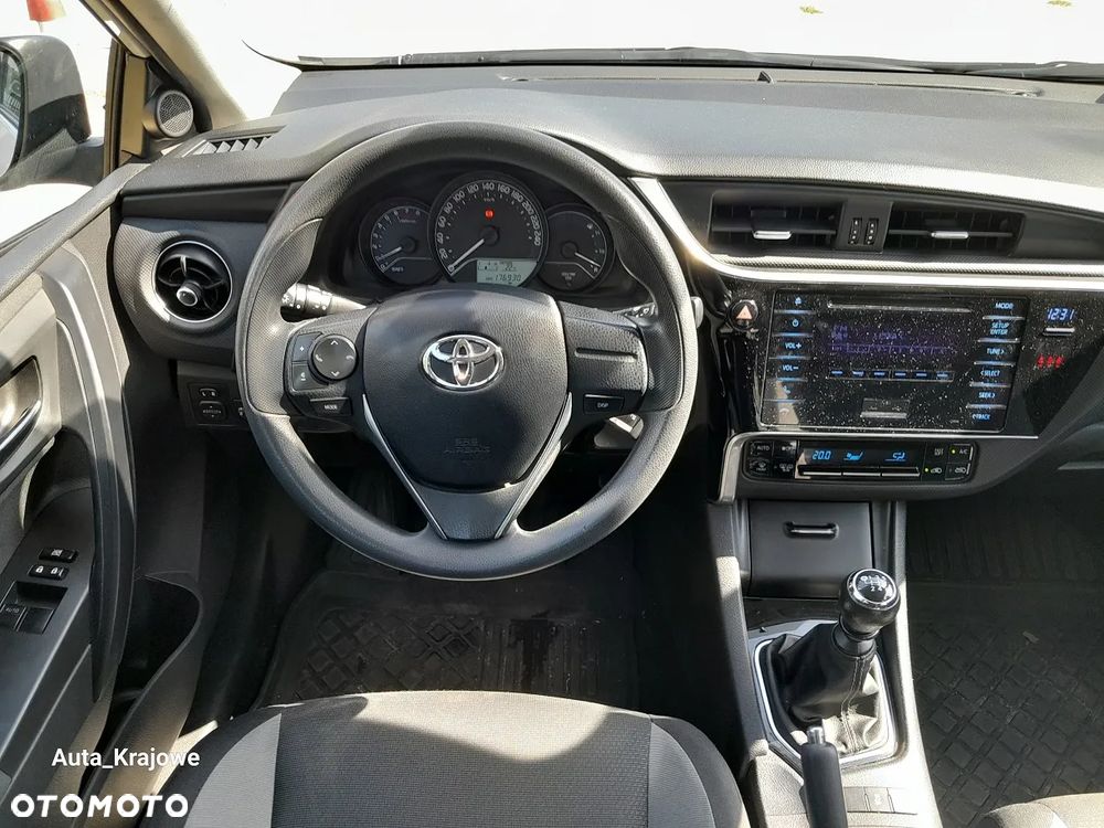 Toyota Auris 1.33 VVT-i Active - 11