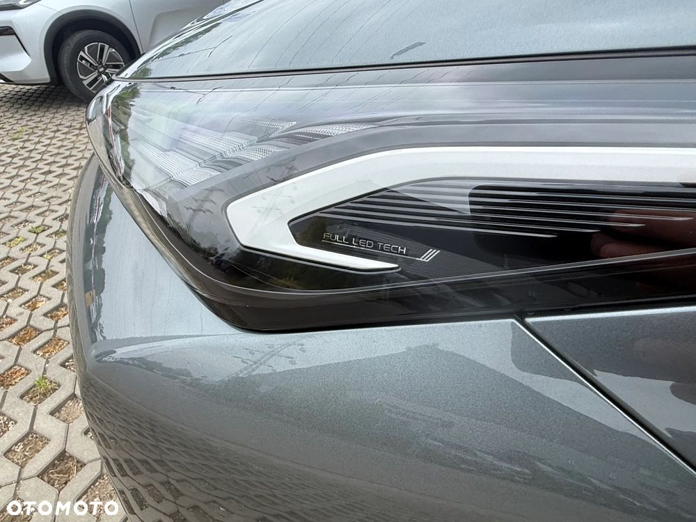 Geely Starray EM-i 1.5 PHEV Pro - 5