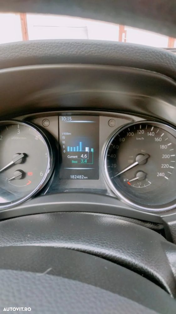 Nissan Qashqai 1.5 dCi DPF visia - 4