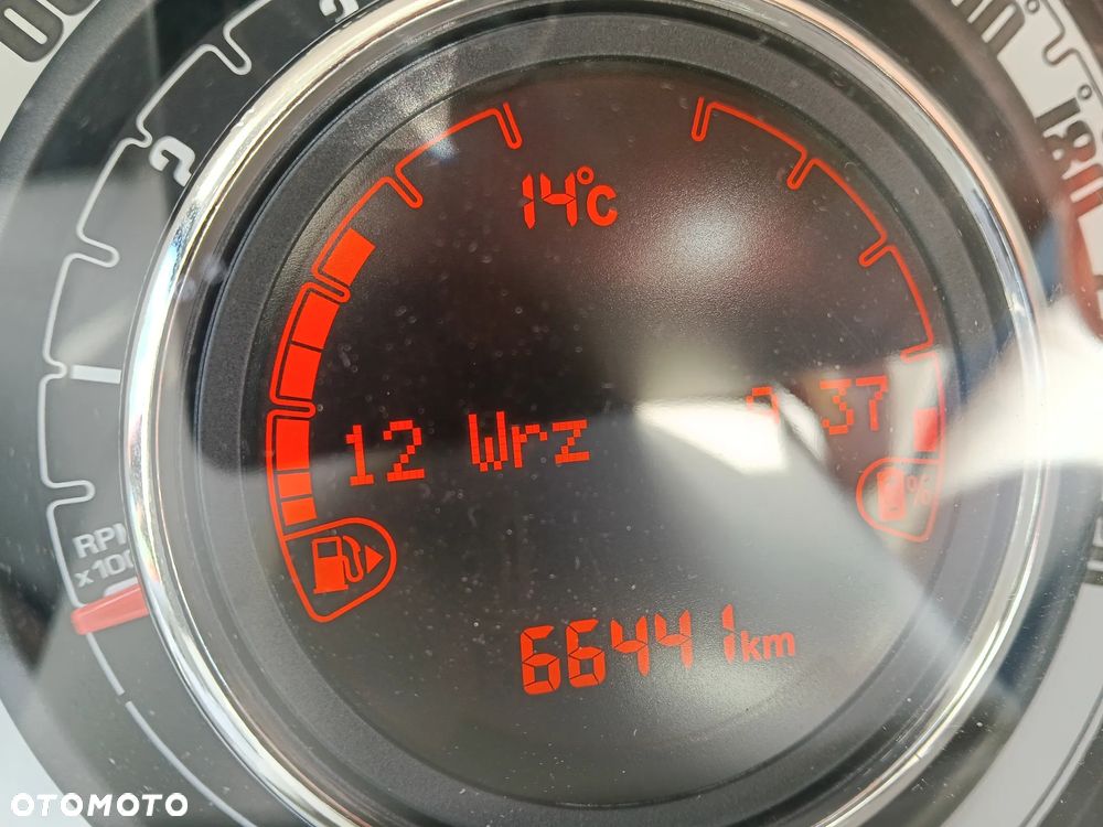 Fiat 500 1.0 Hybrid Lounge - 13