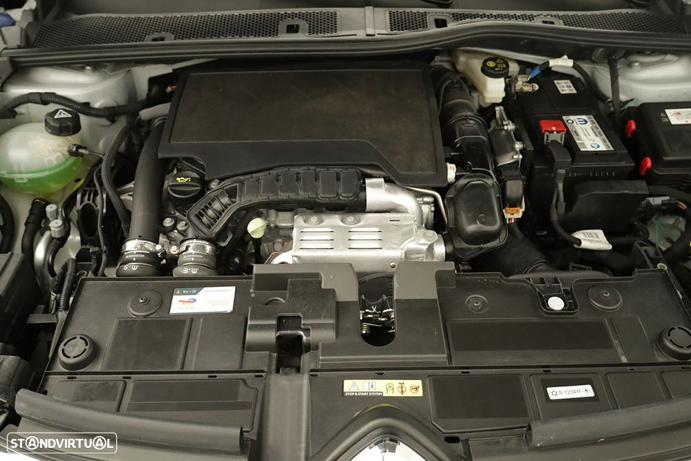 Citroën C4 1.2 PureTech Plus EAT8 - 23