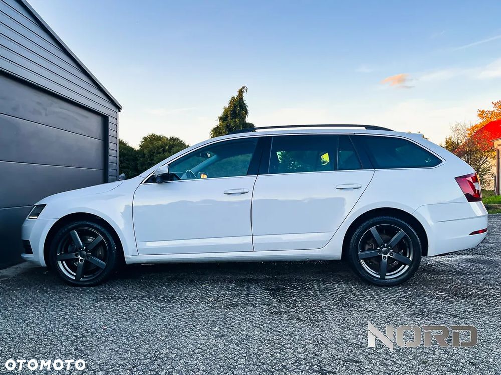 Skoda Octavia 2.0 TDI 4x4 Style DSG - 6