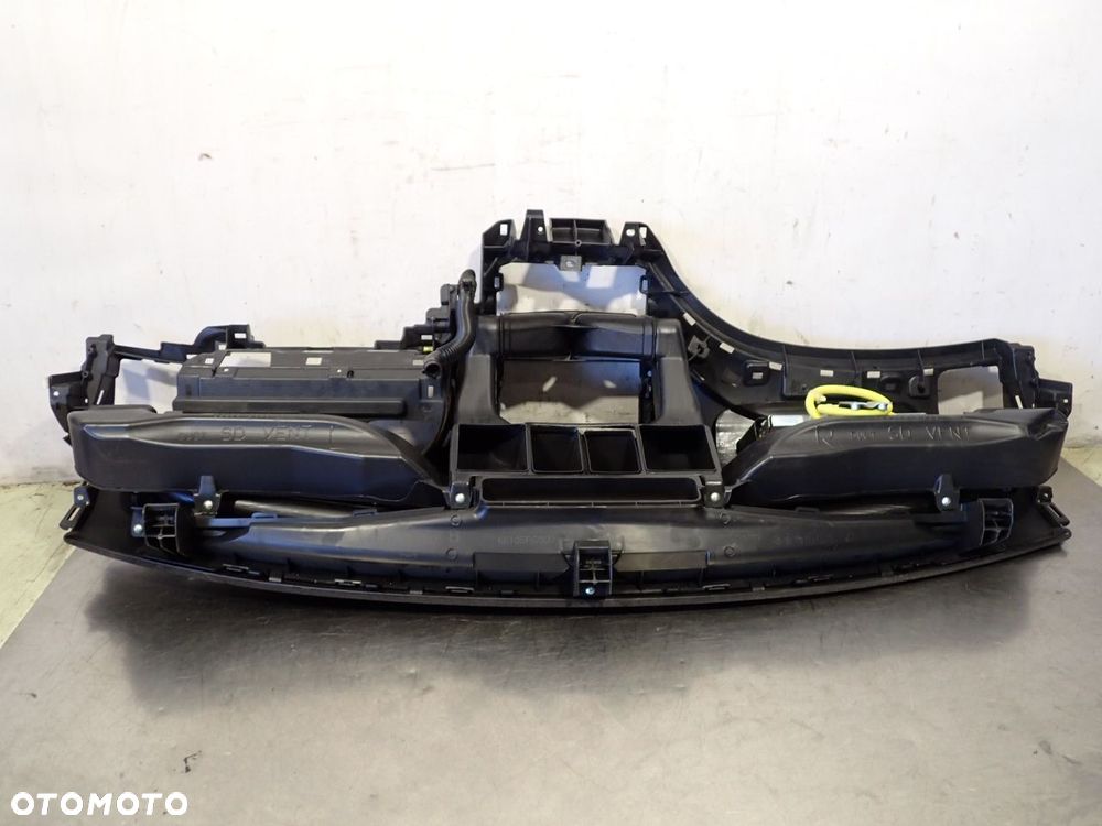 DESKA ROZDZIELCZA SUBARU IMPREZA 1.5 - 9