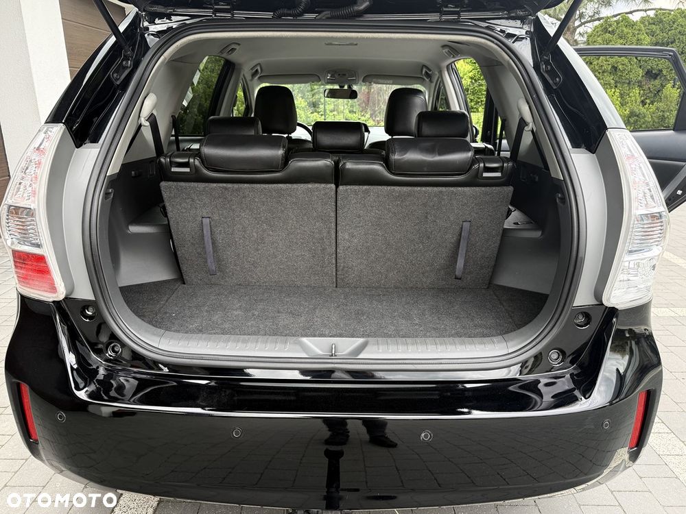 Toyota Prius+ (Hybrid) Executive - 33