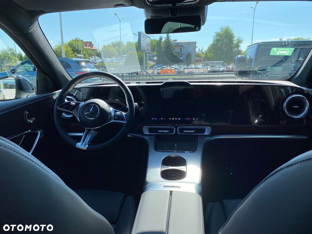 Mercedes-Benz GLC - 25
