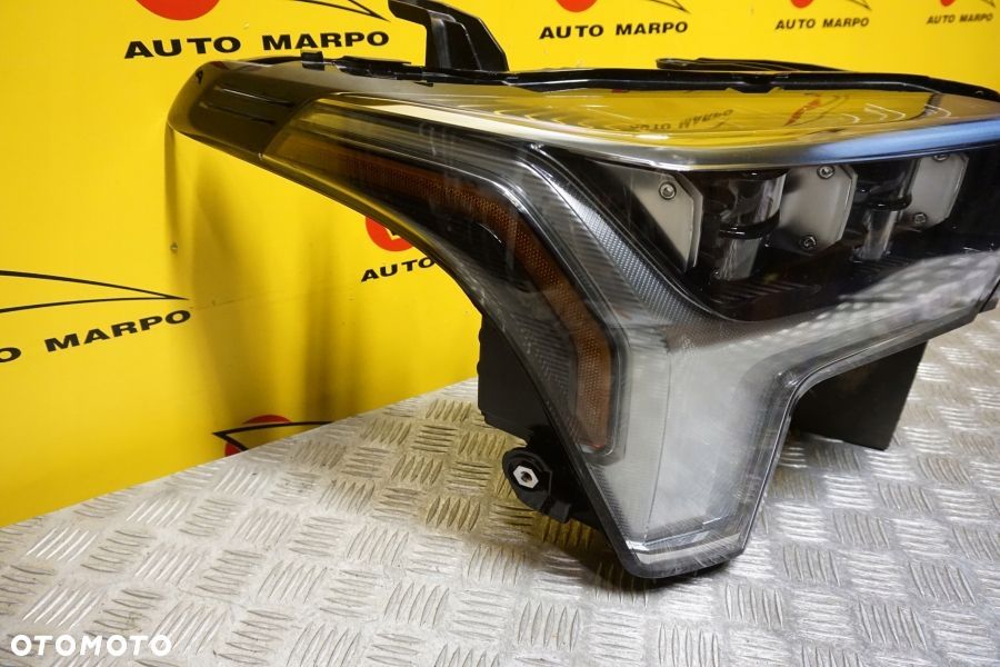 TOYOTA TUNDRA SEQUOIA 2022 2023 - REFLEKTOR LAMPA FULL LED PRAWA USA - 3