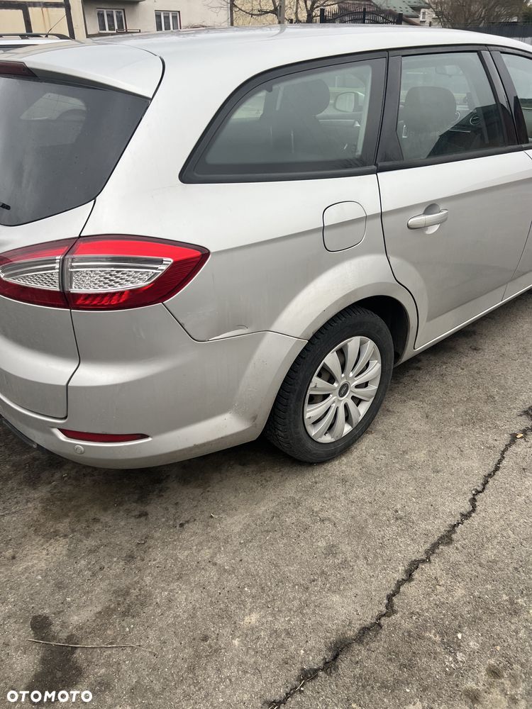 Ford Mondeo - 8