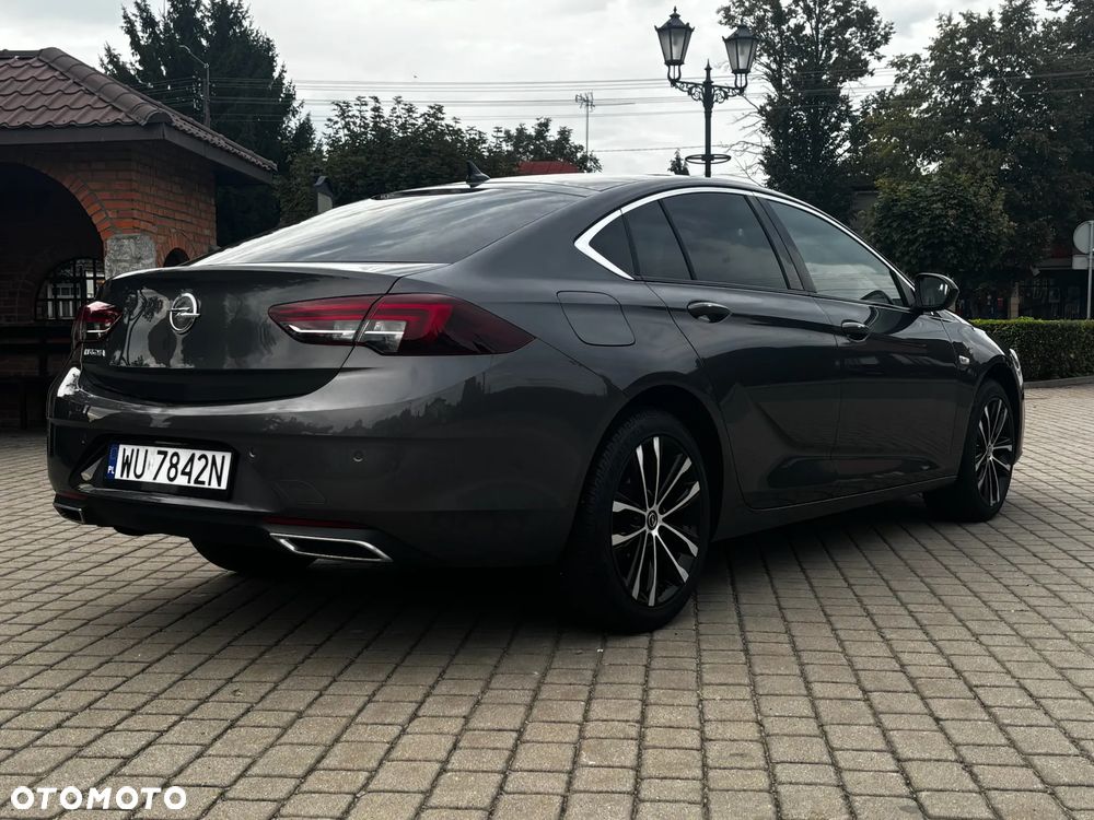 Opel Insignia 2.0 CDTI Elegance S&S - 10