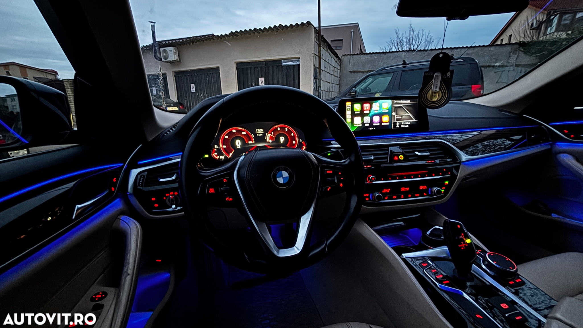 BMW Seria 5 530d xDrive Aut. Luxury Line - 7