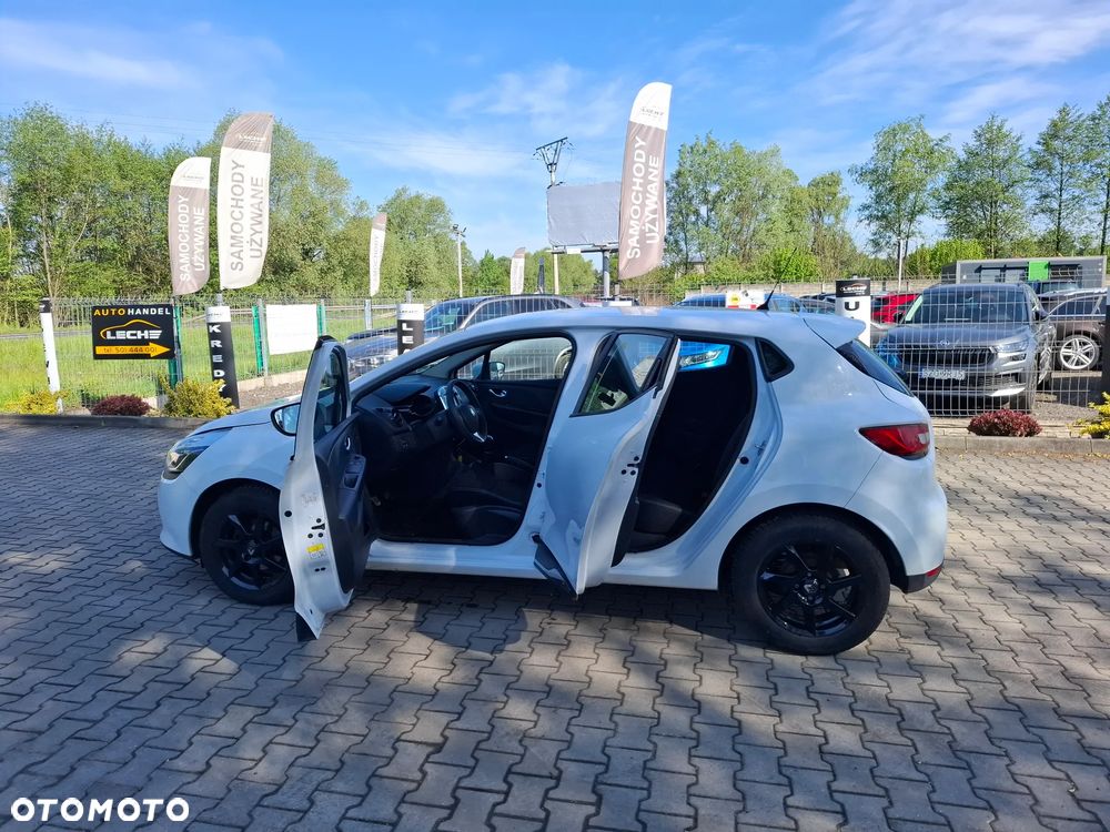 Renault Clio - 8