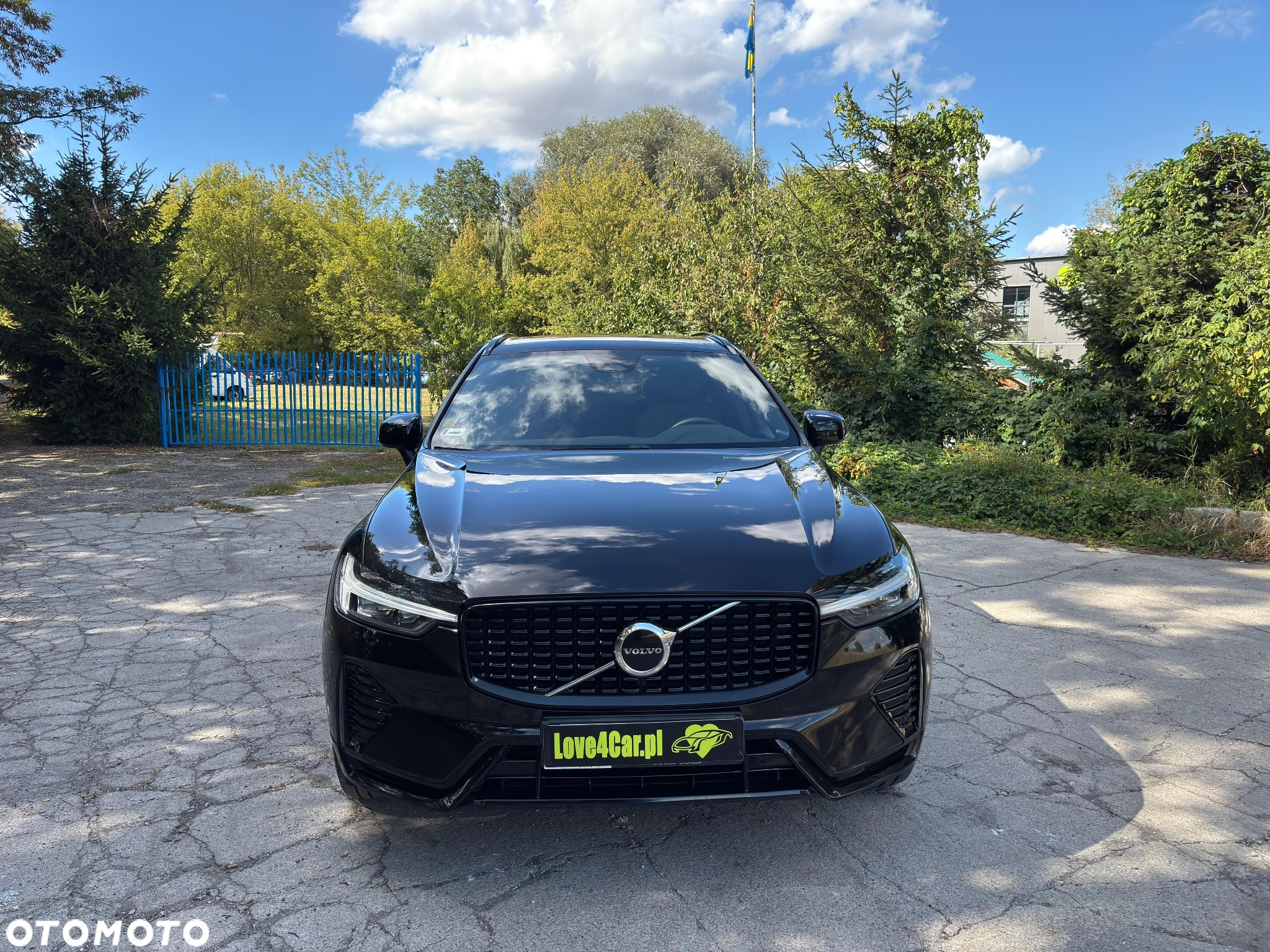 Volvo XC 60 D4 AWD R-Design - 3