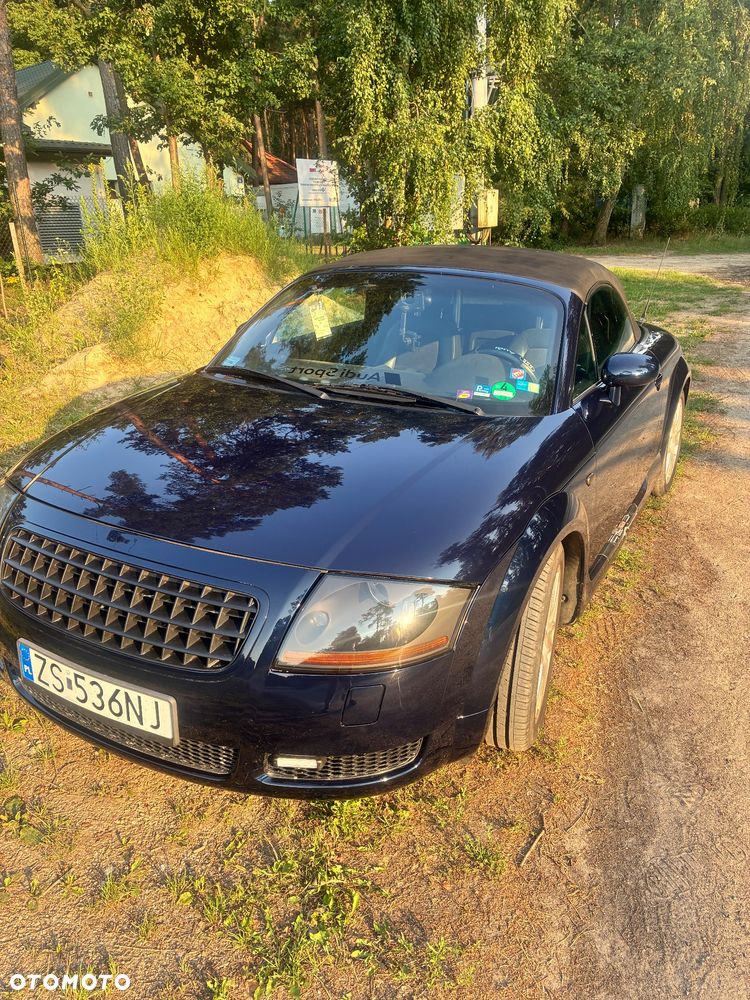 Audi TT Roadster - 1
