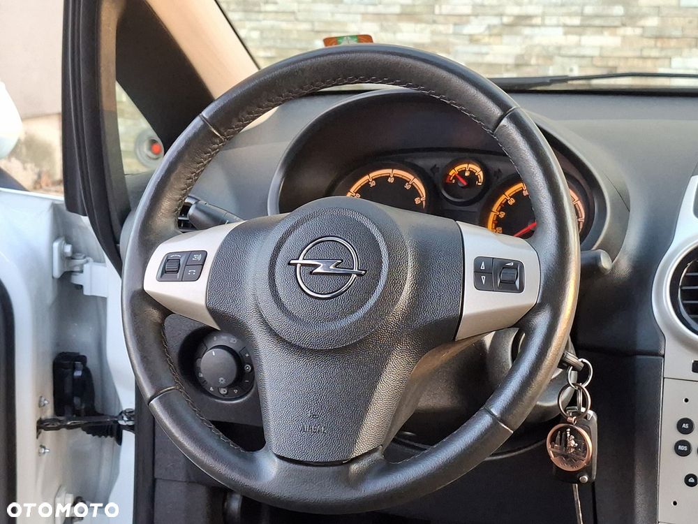 Opel Corsa 1.2 16V Color Edition - 16
