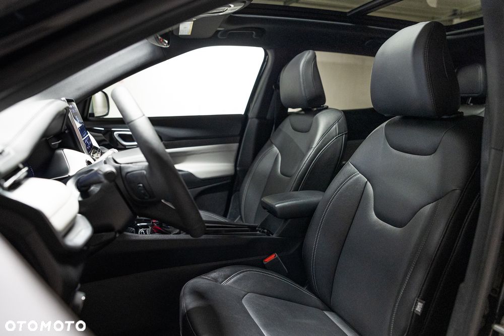 Jeep Compass - 25