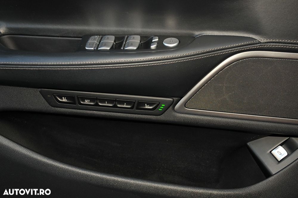 BMW 7 Series 2019 — imagine 35