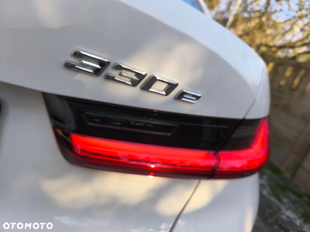 BMW Seria 3 330e iPerformance Sport Line - 7