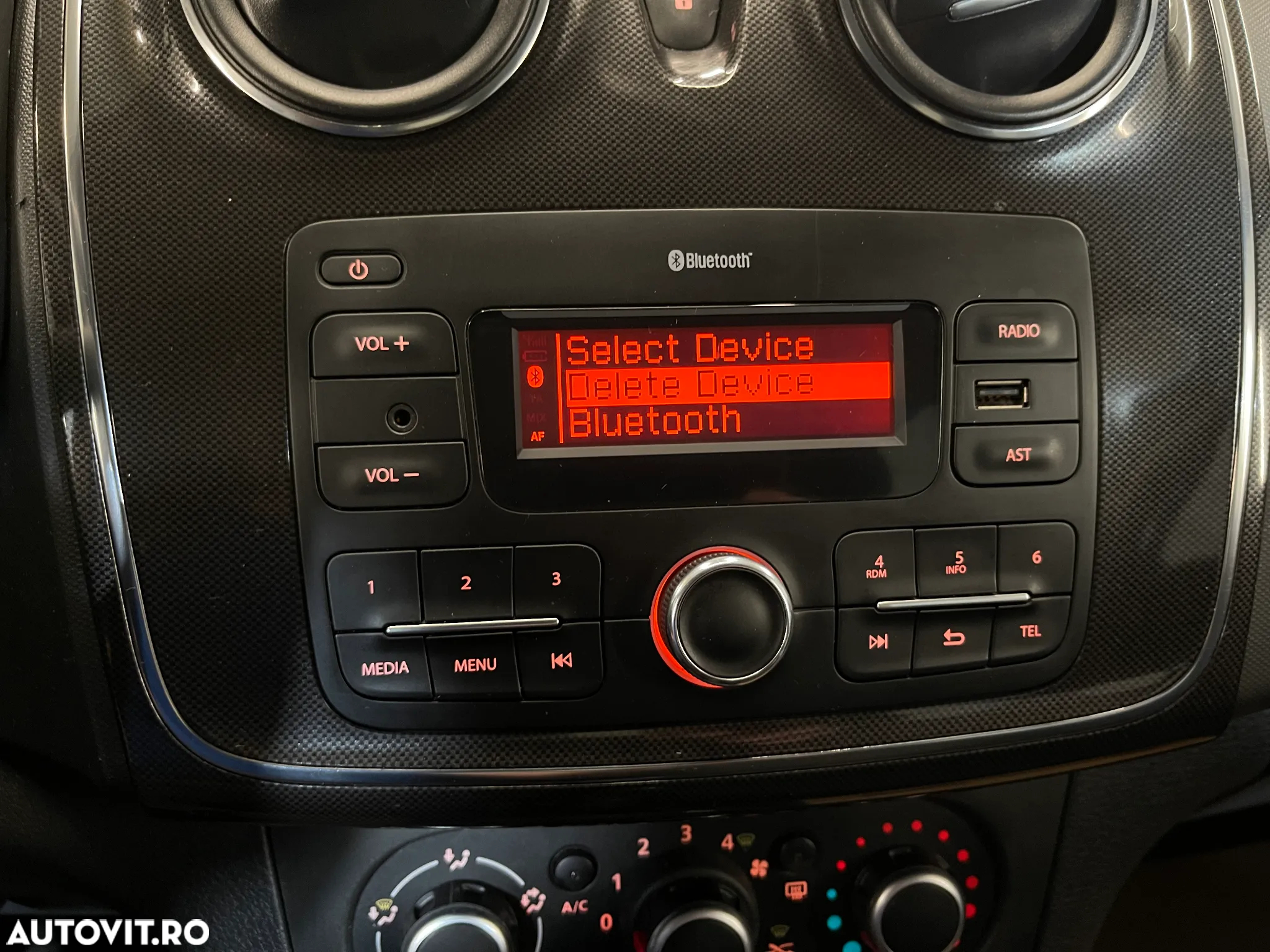 Dacia Logan 1.5 Blue dCi Laureate - 14
