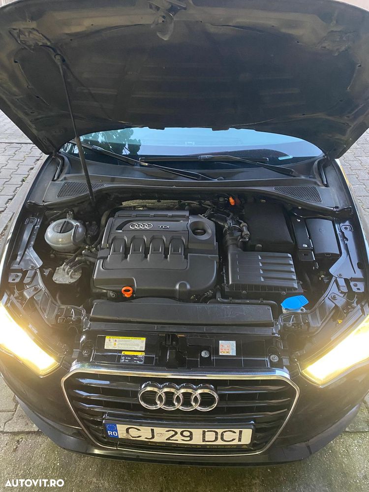 Audi A3 Sportback 2.0 TDI S line Sportpaket - 22