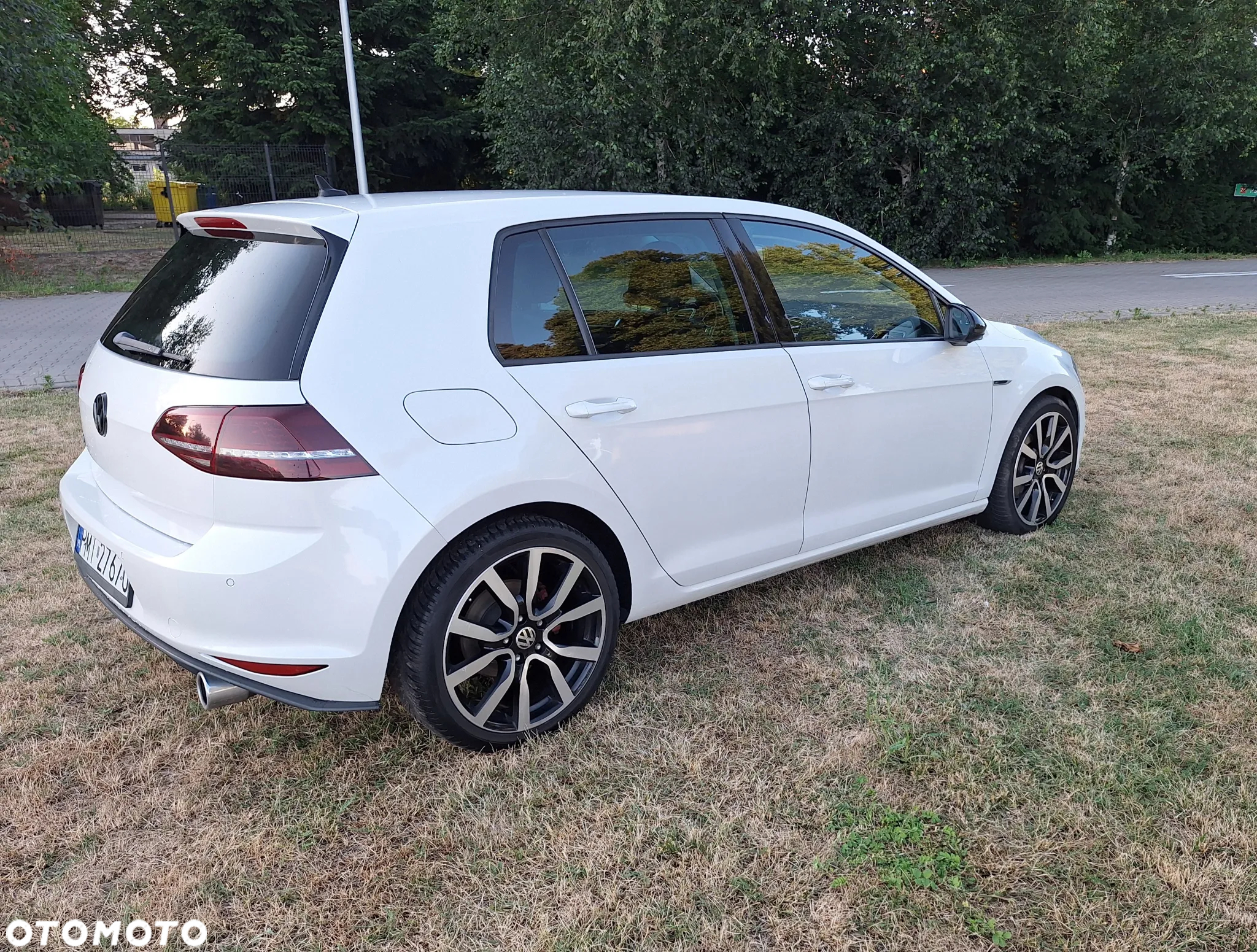 Volkswagen Golf VII 2.0 TDI BMT Highline DSG - 9