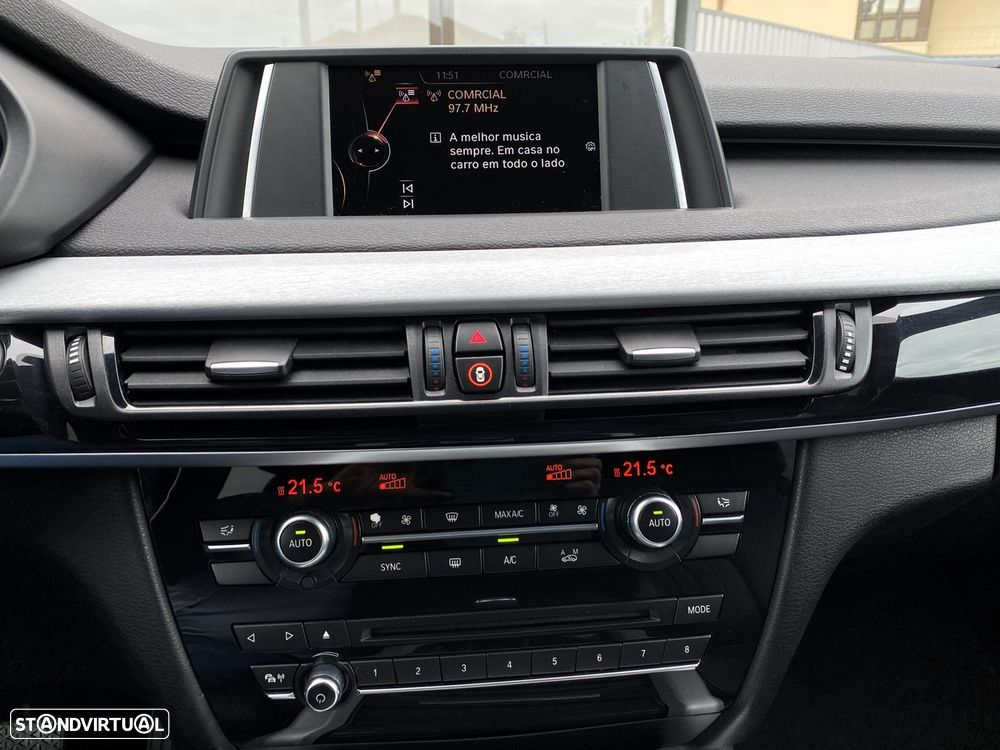 BMW X5 30 d xDrive Pack M - 13
