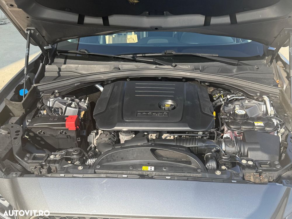 Jaguar F-Pace 20d AWD Aut. R-Sport - 14