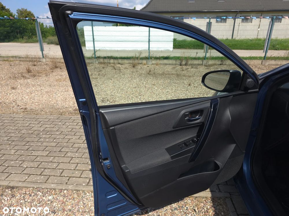 Toyota Auris 1.8 VVT-i Hybrid Automatik Edition - 18