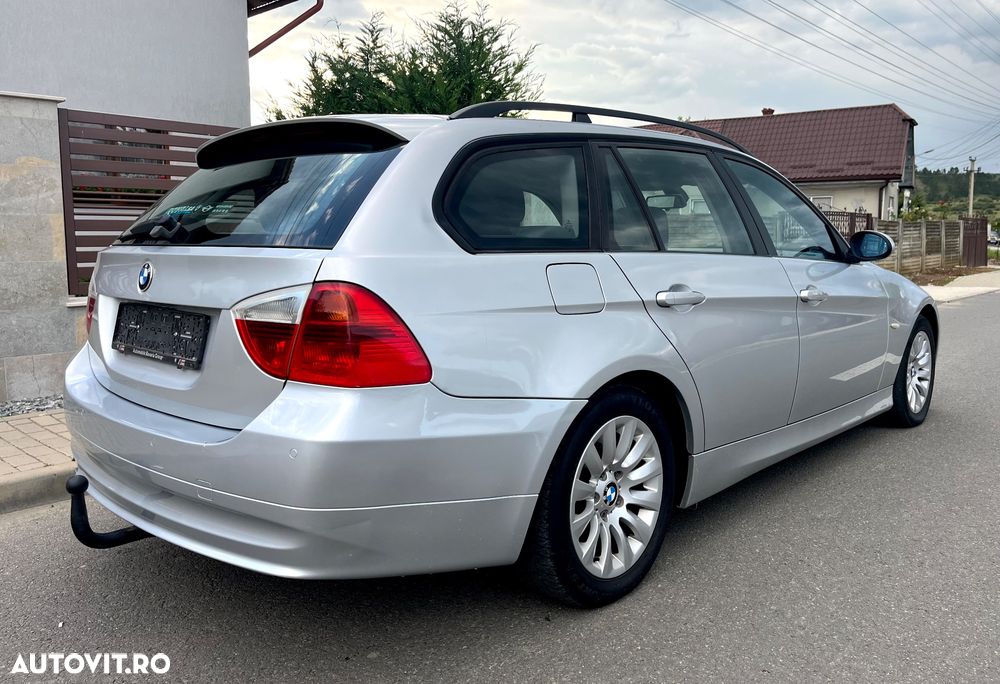 BMW Seria 3 320d DPF Aut. - 4