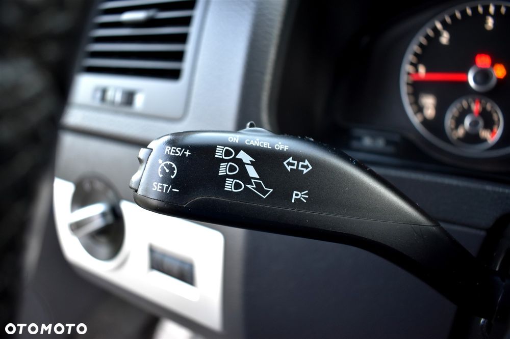 Volkswagen Multivan L1 Business - 29