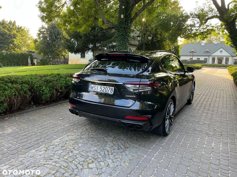 Maserati Levante Trofeo - 13