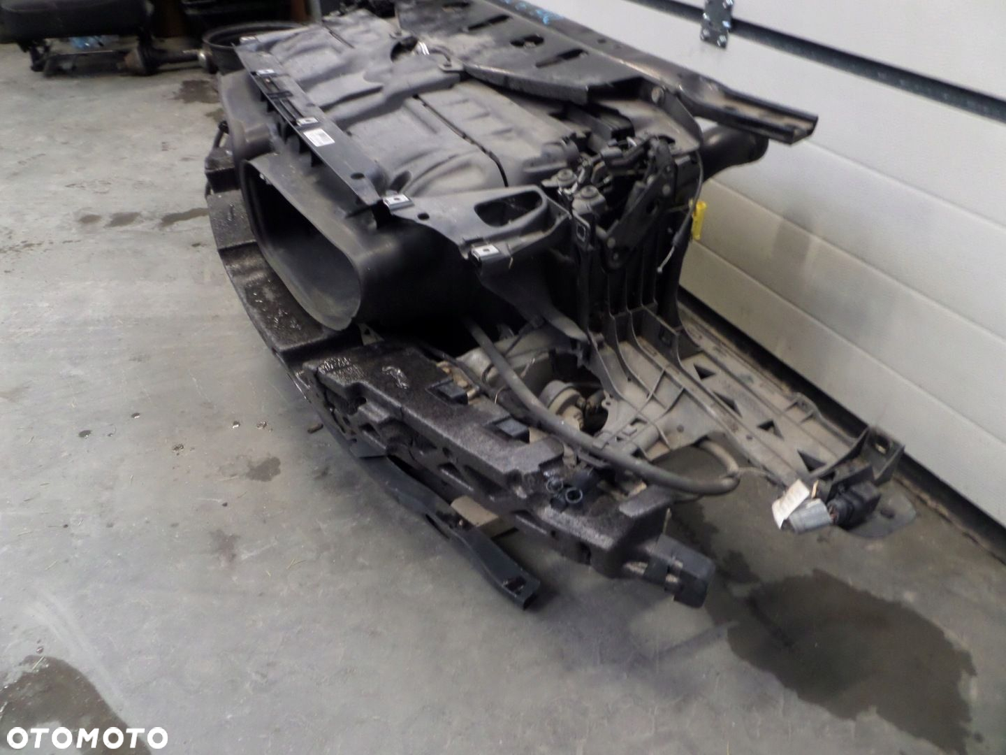 BMW F12 PAS PRZEDNI CHŁODNICE 640i 320 PS LCI - 3