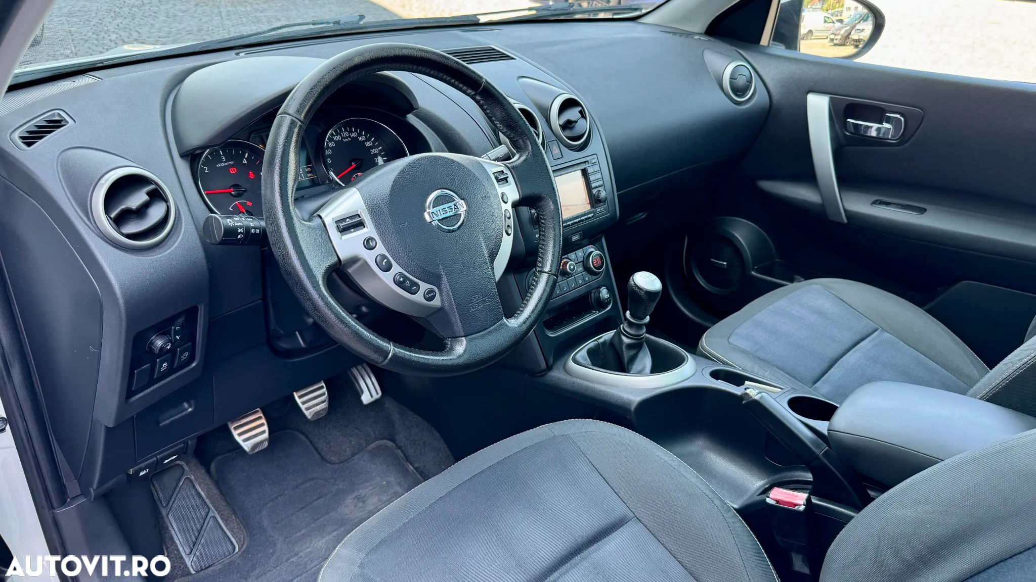 Nissan Qashqai 1.5 DCI TEKNA - 9