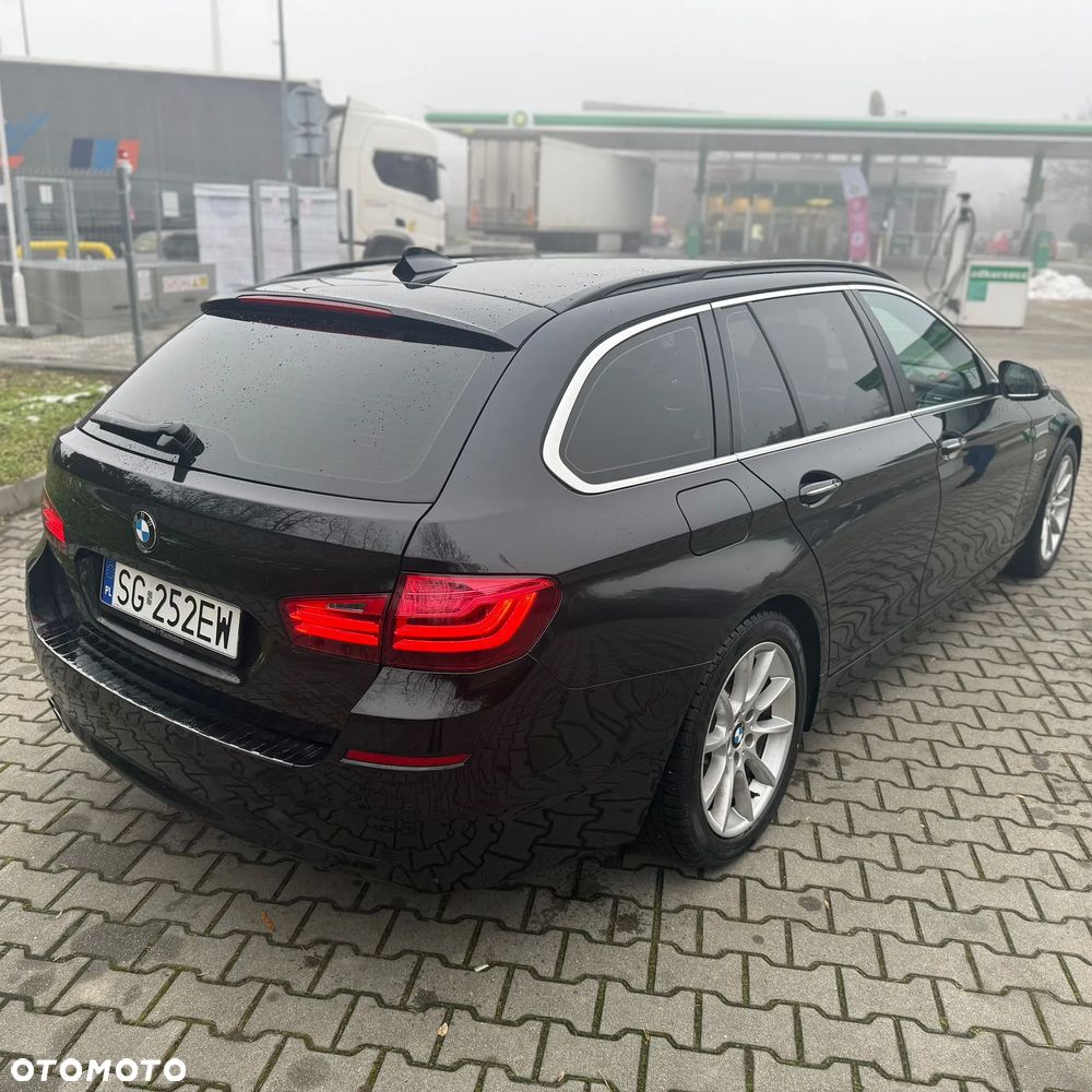 BMW Seria 5 520d xDrive Luxury Line - 3