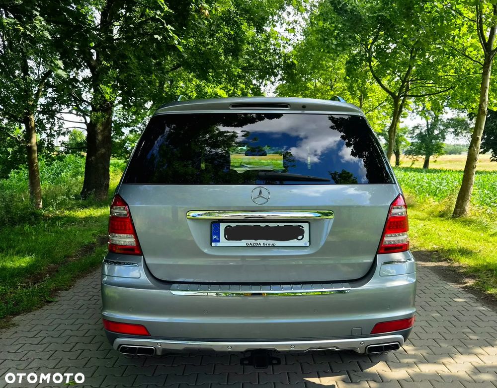 Mercedes-Benz GL 500 4Matic 7G-TRONIC - 5