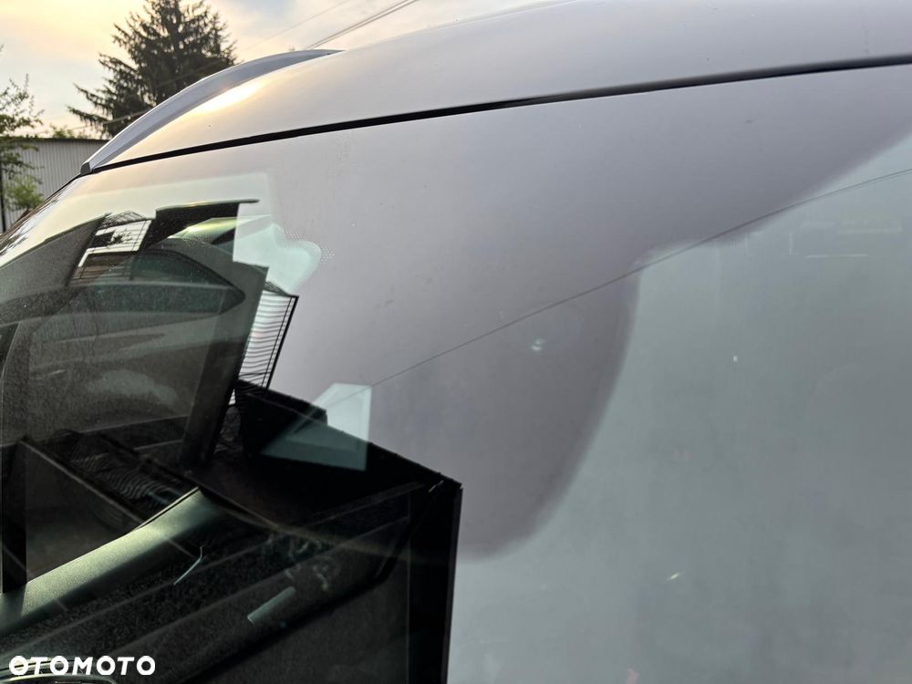 Ford Tourneo Connect Grand - 13