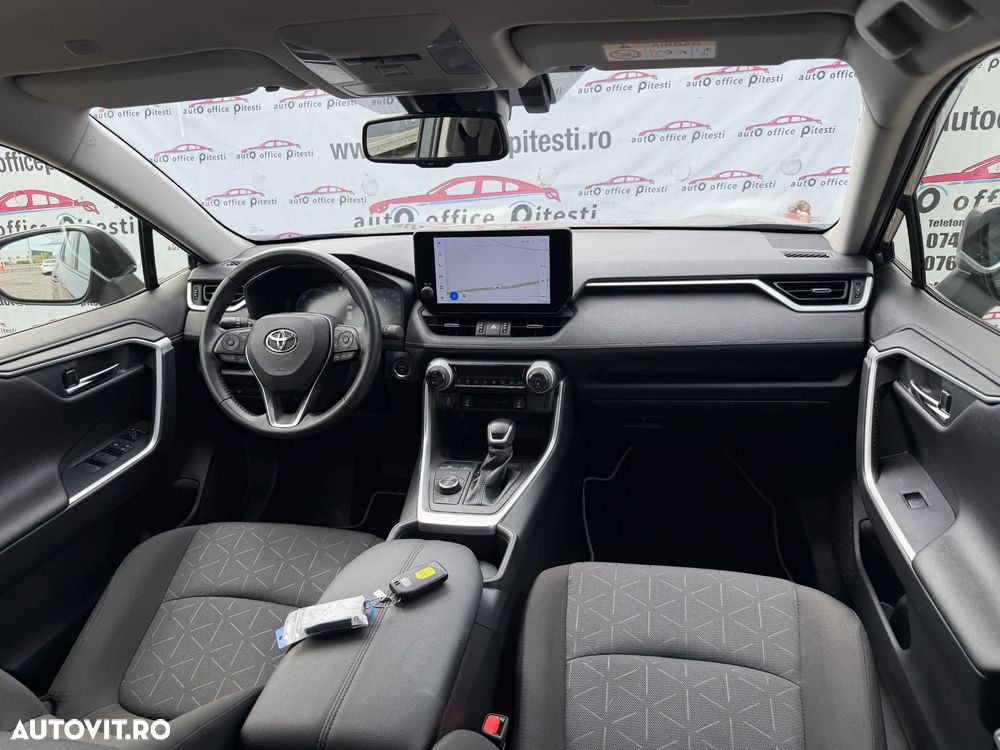 Toyota RAV4 - 10
