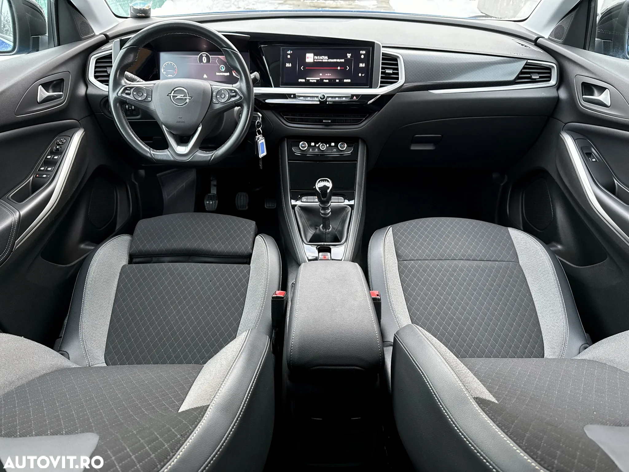 Opel Grandland X 1.2 Turbo START/STOP GS Line - 12
