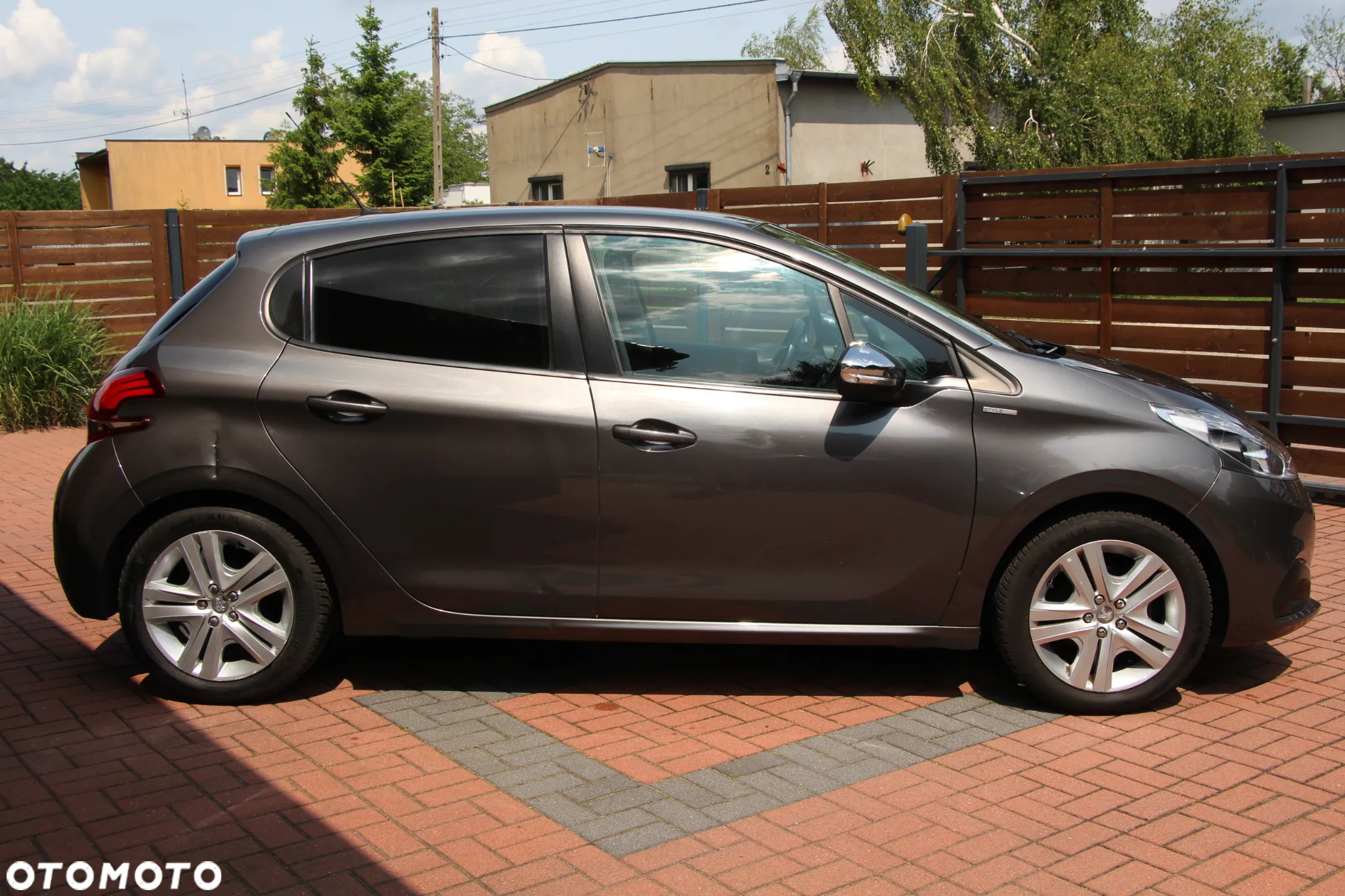 Peugeot 208 1.2 PureTech Style - 8