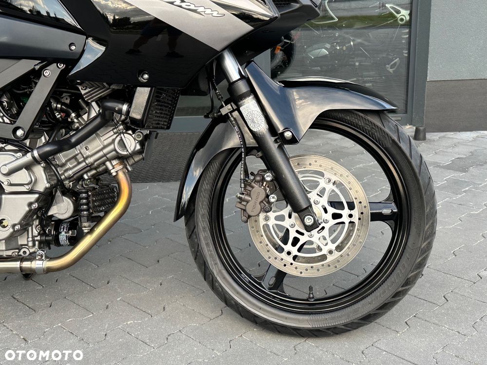 Suzuki V-STROM - 8