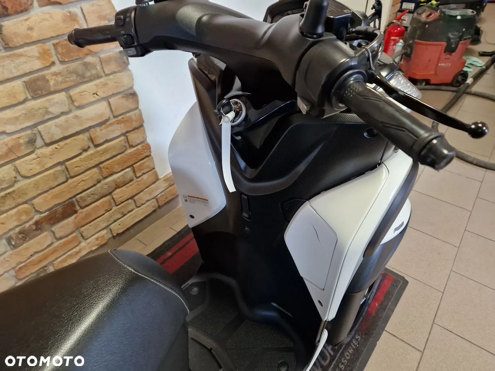 Yamaha Tricity - 32