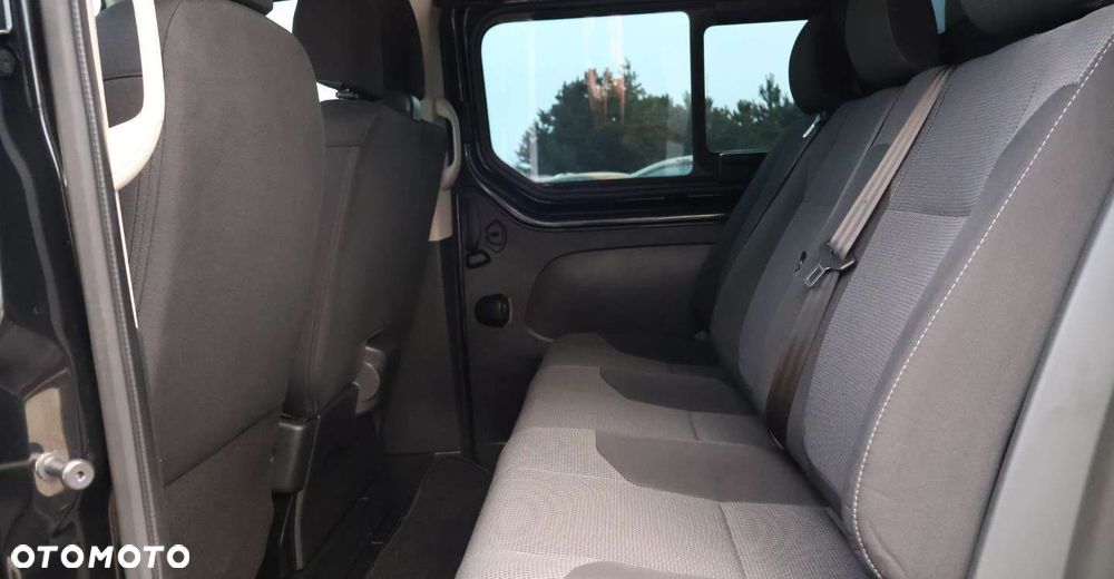 Renault Trafic - 16